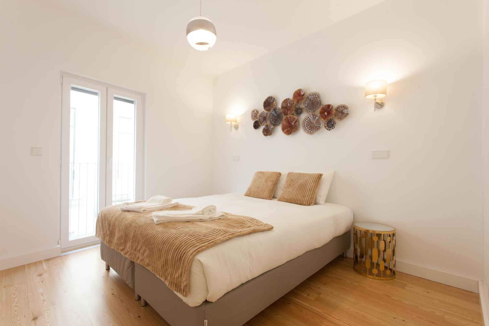 Mouraria Blue Three-bedroom W/ Parking - By Lu Holidays * Lisbon