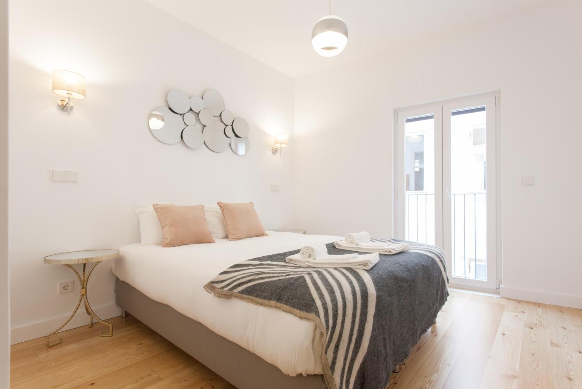 Lejlighed Mouraria Blue Three-bedroom W/ Parking - By Lu Holidays *
