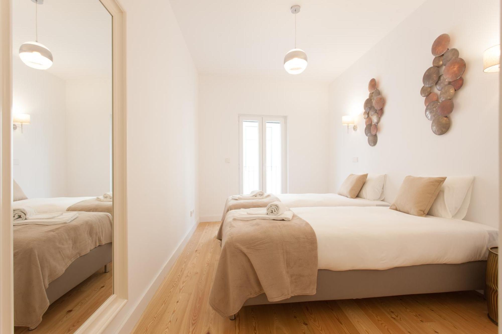 Lejlighed Mouraria Blue Three-bedroom W/ Parking - By Lu Holidays Lisboa